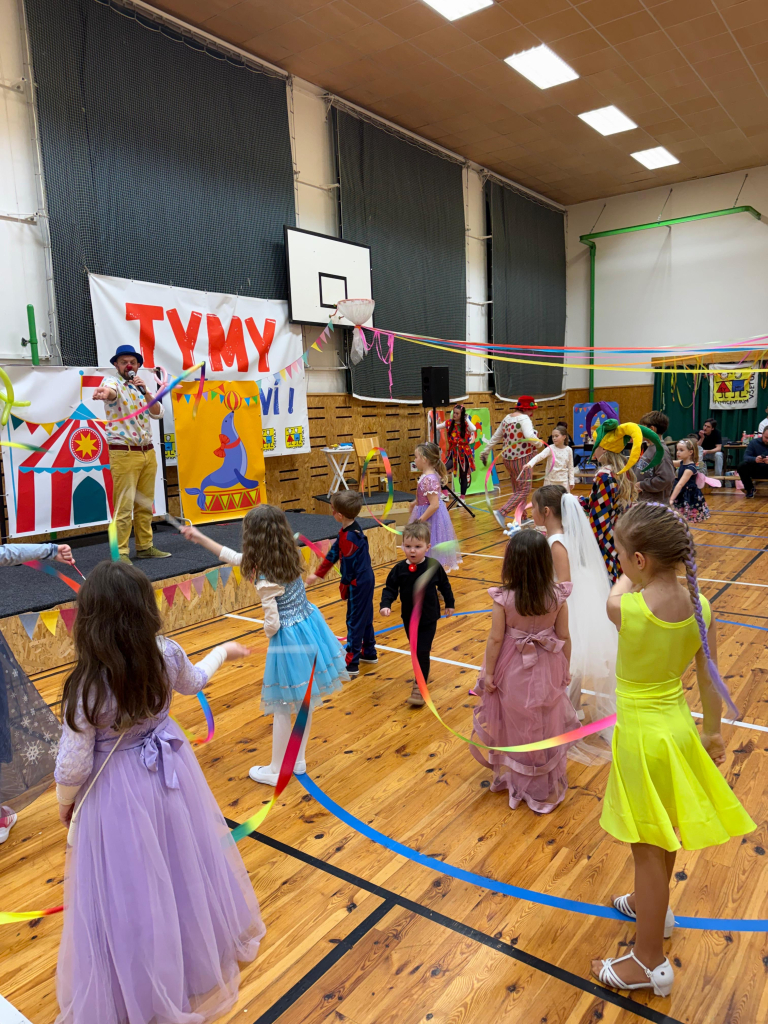 Kouzelný cirkus v SVČ Tymy Holešov 